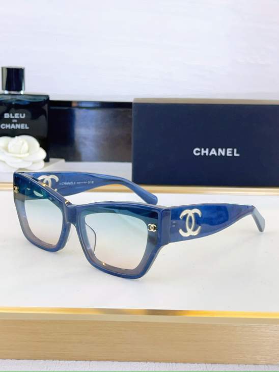 Picture of Chanel Sunglasses _SKUfw80048831fw
